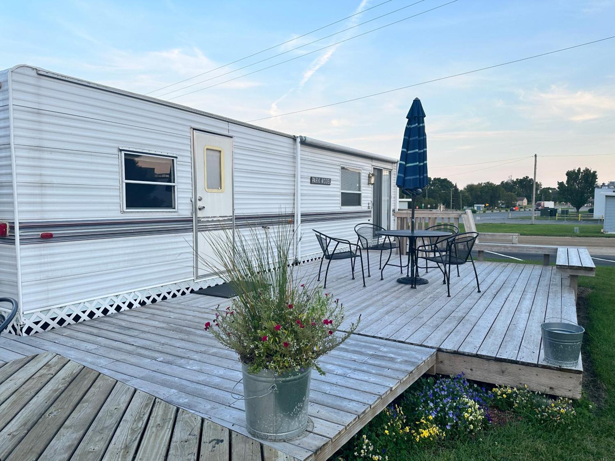 Pelican Rapids Pelican Motel מראה חיצוני תמונה